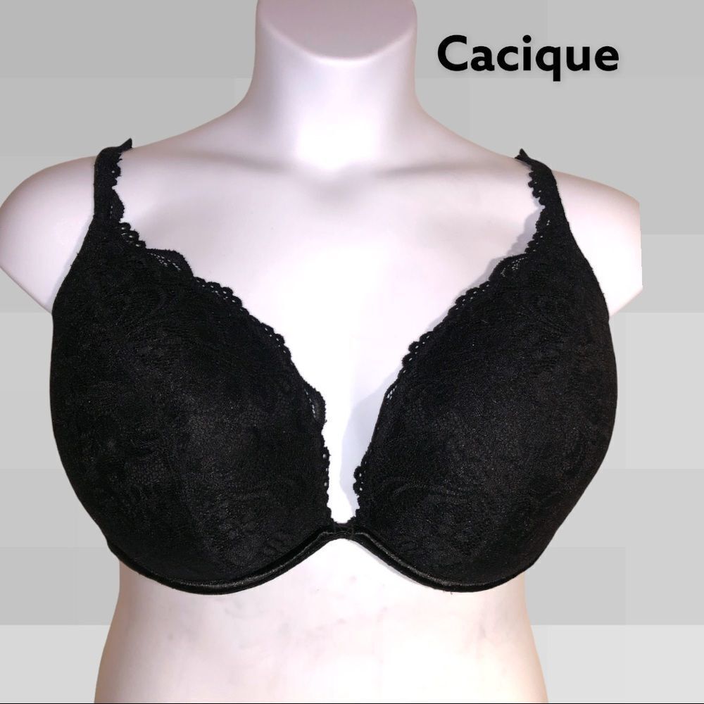 cacique very nice lacy black bra Nwot